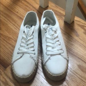 Never worn Tretorn sneakers